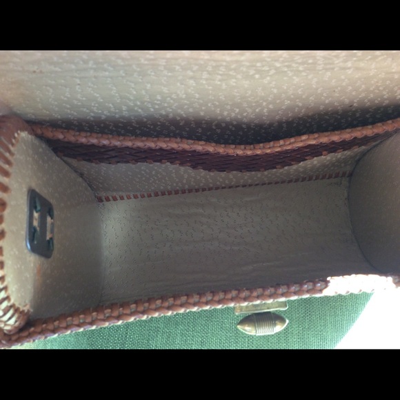 Vintage Brown Leather Embossed Weave Pattern Purse - Picture 7 of 7
